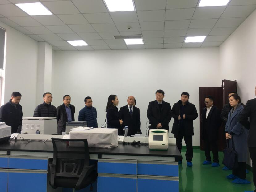 ���ŵ�ί��ǡ��������³��ζ��ʶӵ��� �����ÿعɼ���