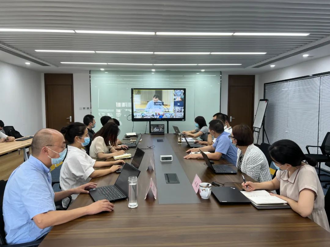 950c95ad-7aaa-47e3-89be-0d80eda2f238