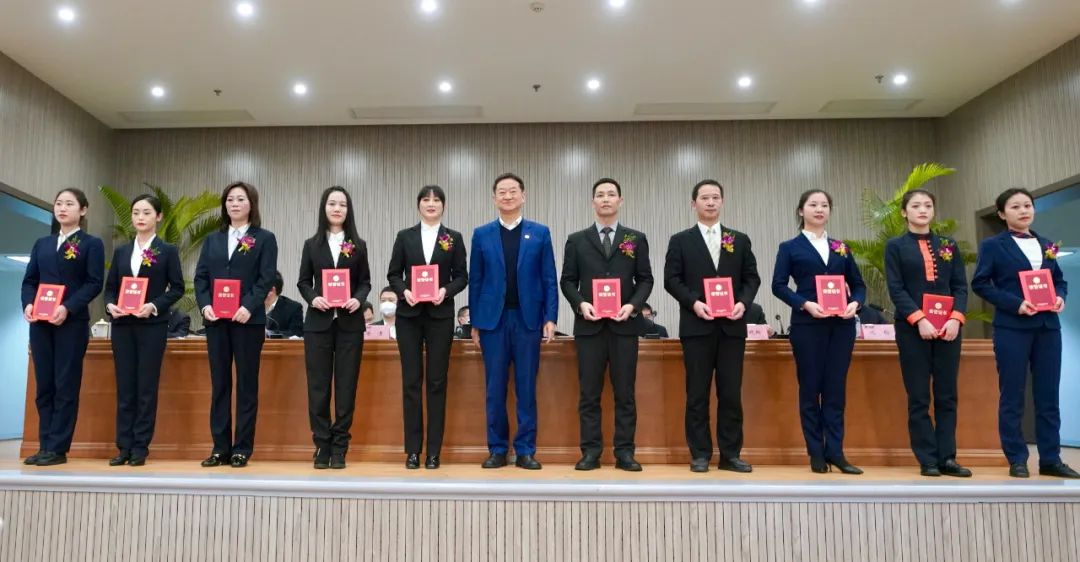 29a52a49-dfe2-490a-b8ed-ed456ab862e6