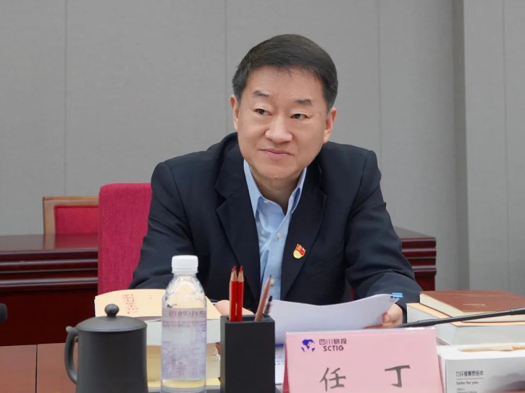 e6bc079d-7126-4e51-8830-9af9cd0a20f3