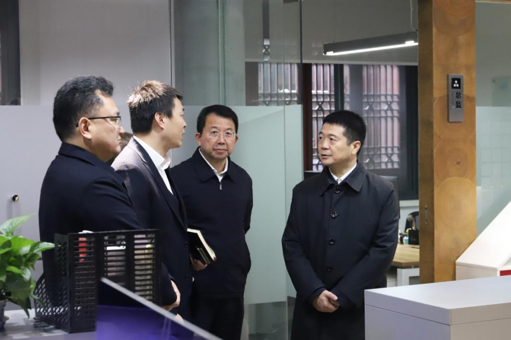 c8dbab40-f289-4a3b-802b-d843544e3a78