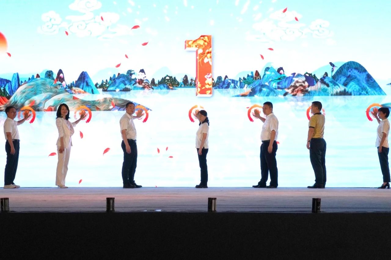 1eacfc34-3b35-4a4d-a39a-dcd36f25684f